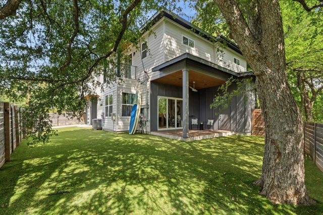 3304 E 17th ST B, Austin, TX 78721