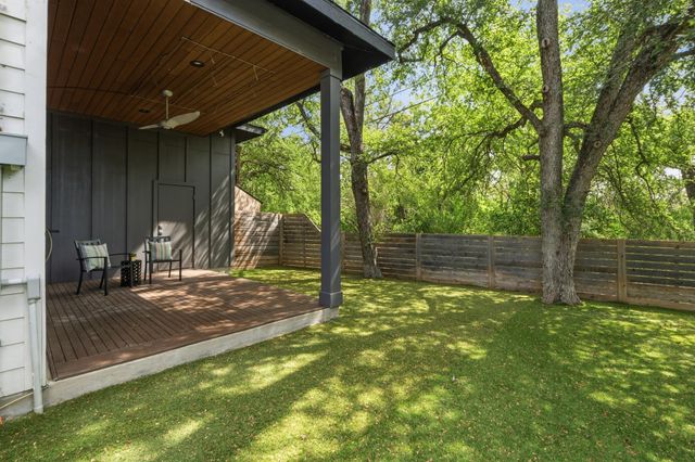 3304 E 17th ST B, Austin, TX 78721