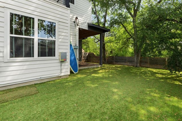 3304 E 17th ST B, Austin, TX 78721