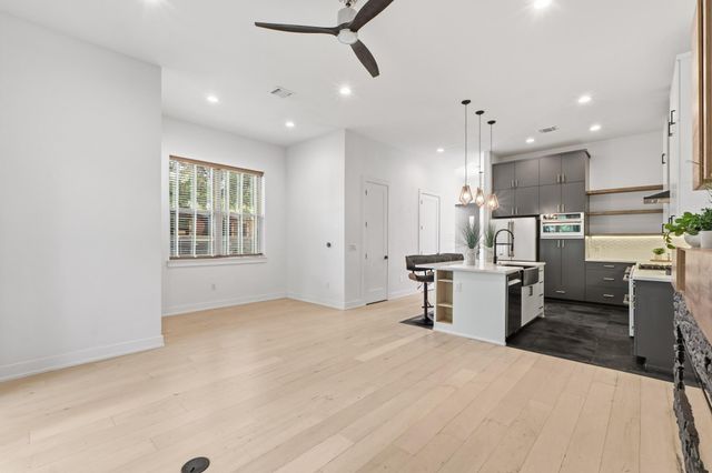 3304 E 17th ST B, Austin, TX 78721