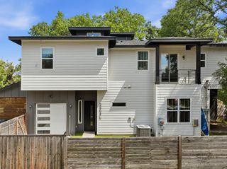 3304 E 17th ST B, Austin, TX 78721