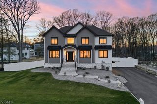 73 Heritage Dr, West Milford Twp., NJ 07480