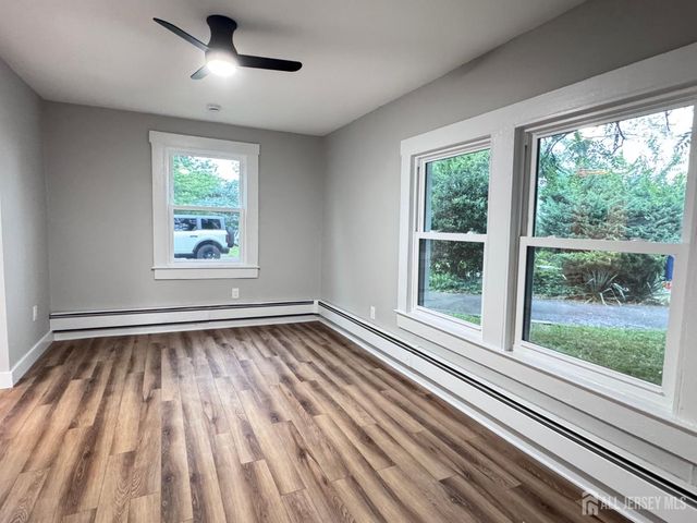 6 Seaglade Circle B, Old Bridge, NJ 07735