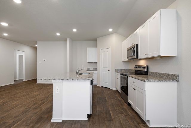 925 Gerardia Court, Seguin, TX 78155