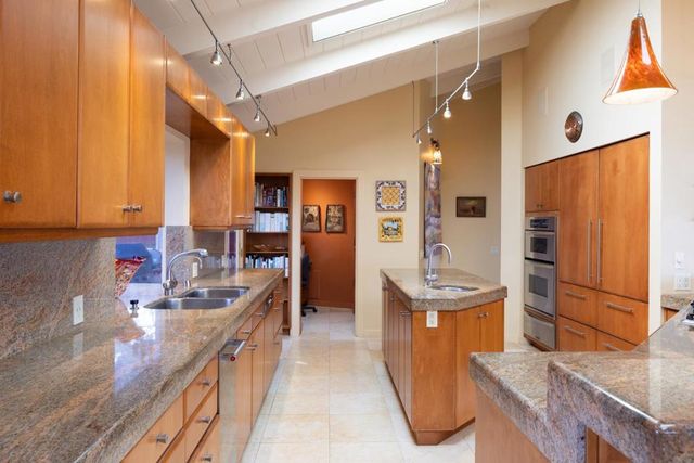 1209 Ocean View Boulevard, Pacific Grove, CA 93950