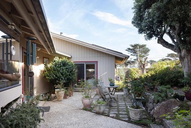 1209 Ocean View Boulevard, Pacific Grove, CA 93950