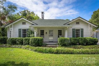 305 and 305 1/2 N Dougherty Street, Black Mountain, NC 28711
