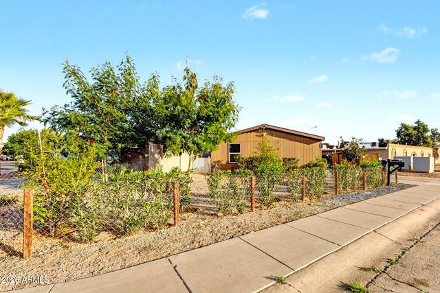 1425 N EVERGREEN Street, Chandler, AZ 85225