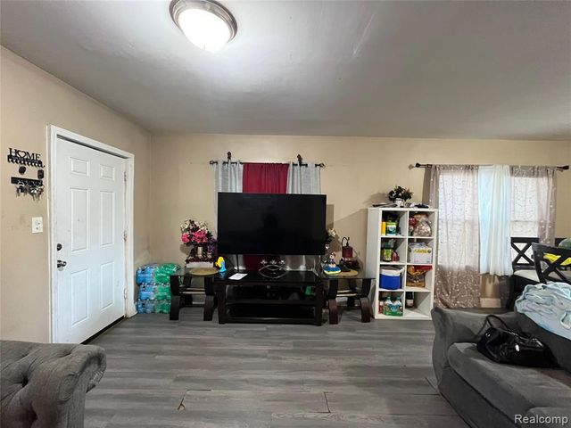 10139 Beechdale Street, Detroit, MI 48204