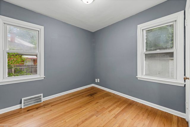 15006 Crescentwood Avenue, Eastpointe, MI 48021