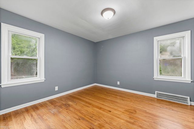 15006 Crescentwood Avenue, Eastpointe, MI 48021