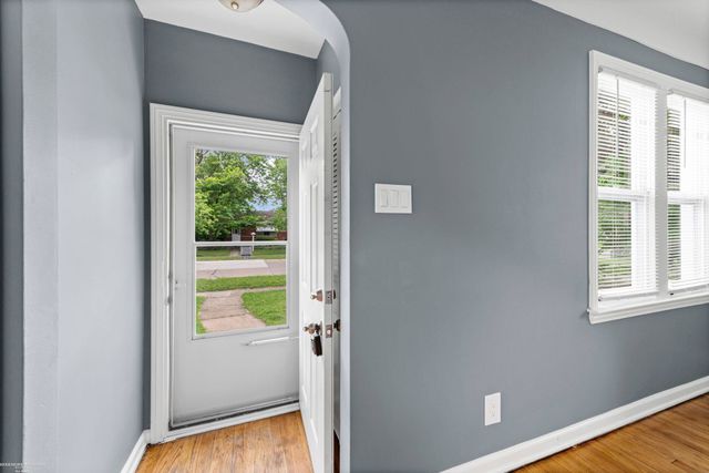 15006 Crescentwood Avenue, Eastpointe, MI 48021