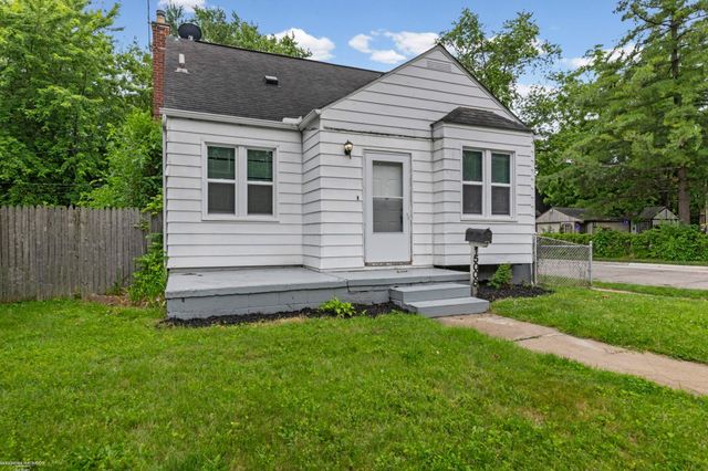 15006 Crescentwood Avenue, Eastpointe, MI 48021