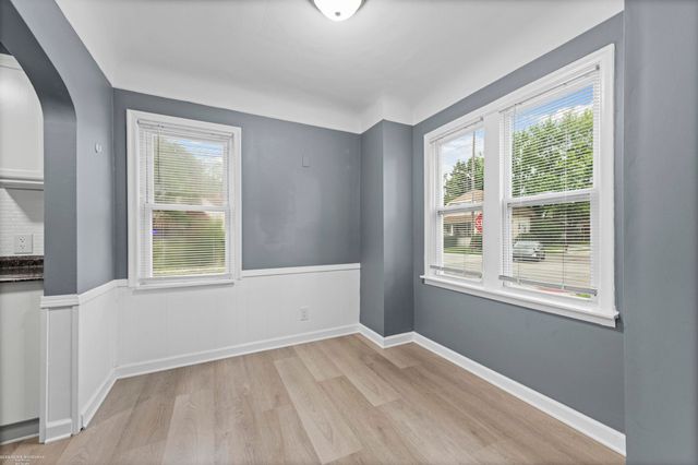 15006 Crescentwood Avenue, Eastpointe, MI 48021