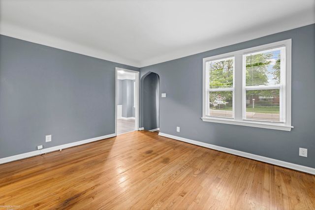 15006 Crescentwood Avenue, Eastpointe, MI 48021