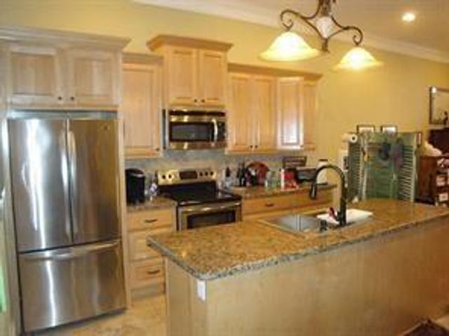 2423 Market Street 101, Galveston, TX 77550