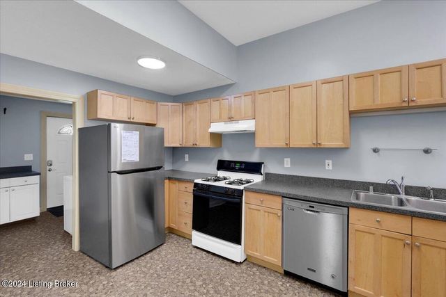 1124 Rammers Ave, Louisville, KY 40204