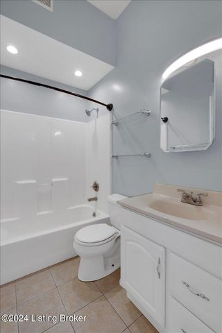 1124 Rammers Ave, Louisville, KY 40204