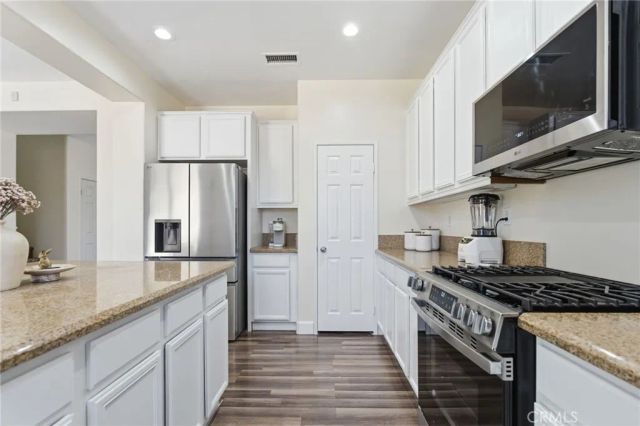 12217 Dandelion, Victorville, CA 92392