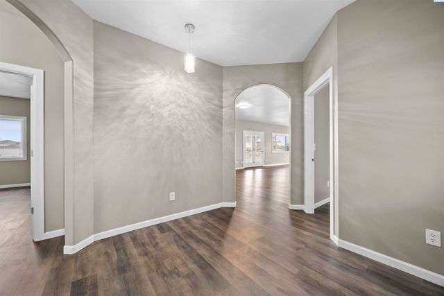 4340 Rosencrans Road, West Richland, WA 99353