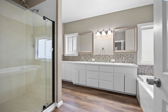 4340 Rosencrans Road, West Richland, WA 99353