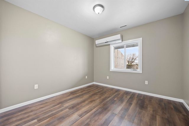 4340 Rosencrans Road, West Richland, WA 99353