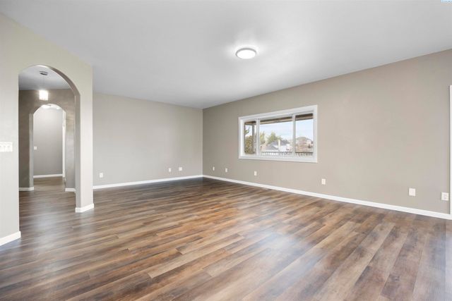 4340 Rosencrans Road, West Richland, WA 99353