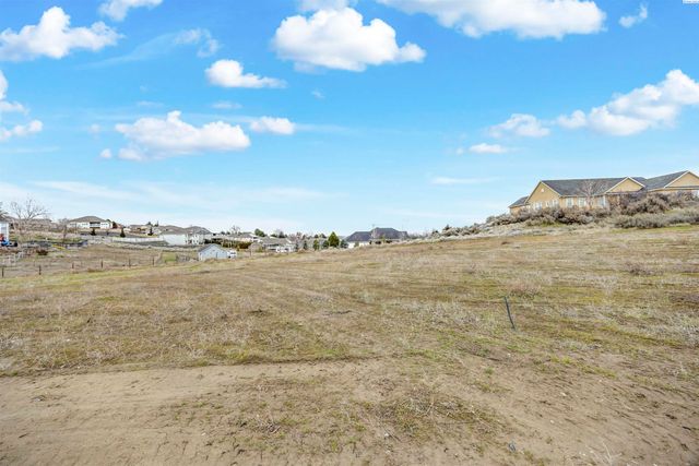 4340 Rosencrans Road, West Richland, WA 99353