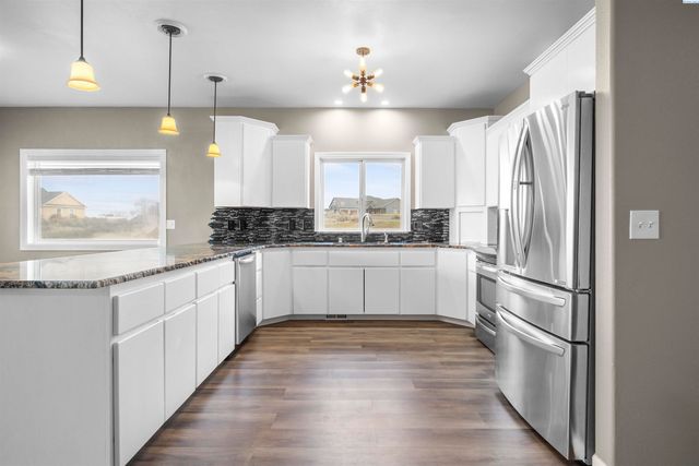 4340 Rosencrans Road, West Richland, WA 99353