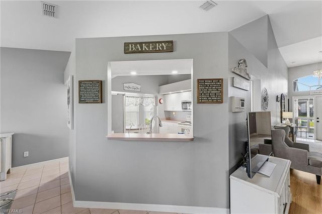 18048 Horseshoe Bay CIR, Fort Myers, FL 33967