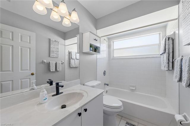 18048 Horseshoe Bay CIR, Fort Myers, FL 33967