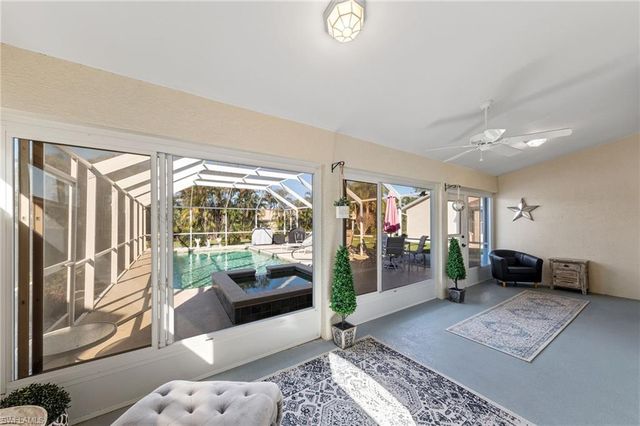 18048 Horseshoe Bay CIR, Fort Myers, FL 33967