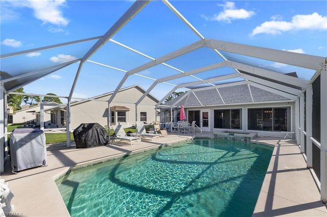 18048 Horseshoe Bay CIR, Fort Myers, FL 33967