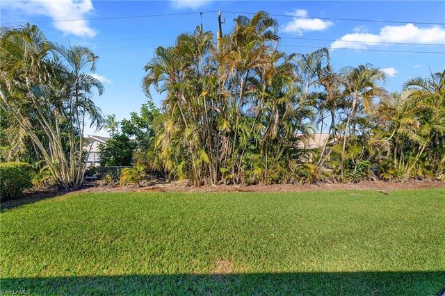 18048 Horseshoe Bay CIR, Fort Myers, FL 33967