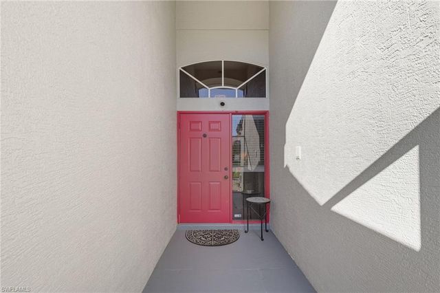 18048 Horseshoe Bay CIR, Fort Myers, FL 33967