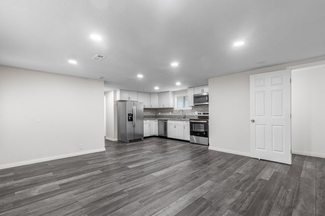 133 Mccraw Street, Rossville, GA 30741
