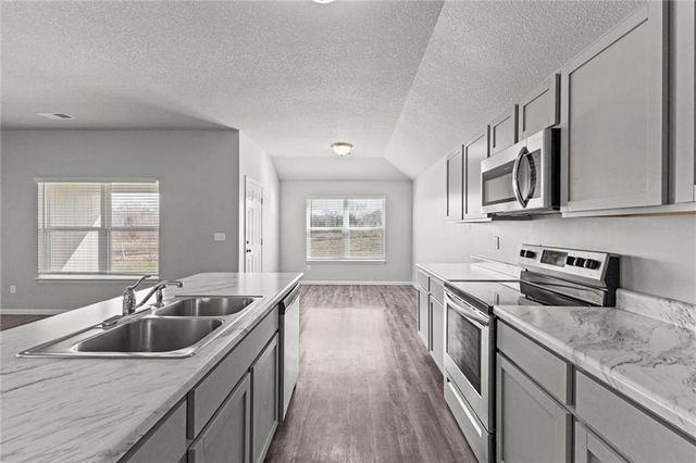 21837 Franklin Street, Spring Hill, KS 66083