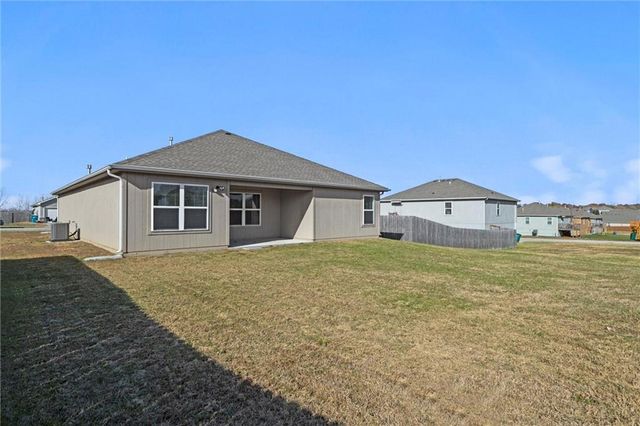 21837 Franklin Street, Spring Hill, KS 66083