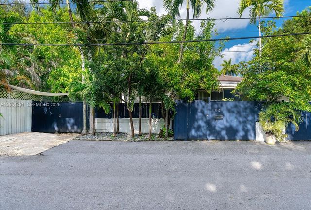 3100 Naomi St 3102, Miami, FL 33133