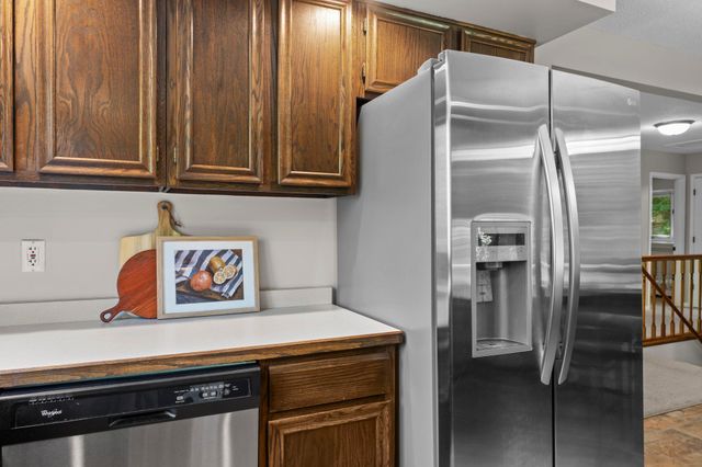 3321 Brookview Drive, Burnsville, MN 55337