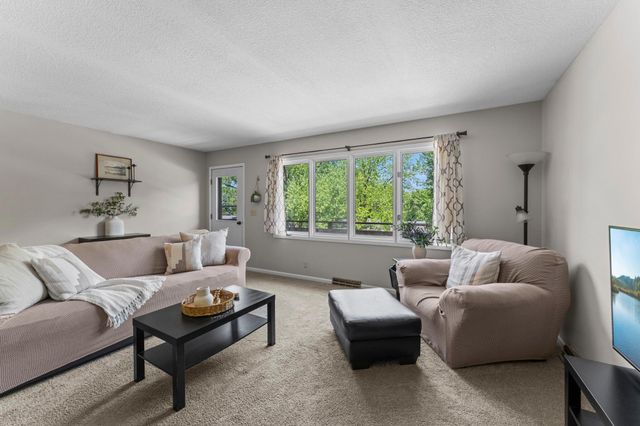 3321 Brookview Drive, Burnsville, MN 55337