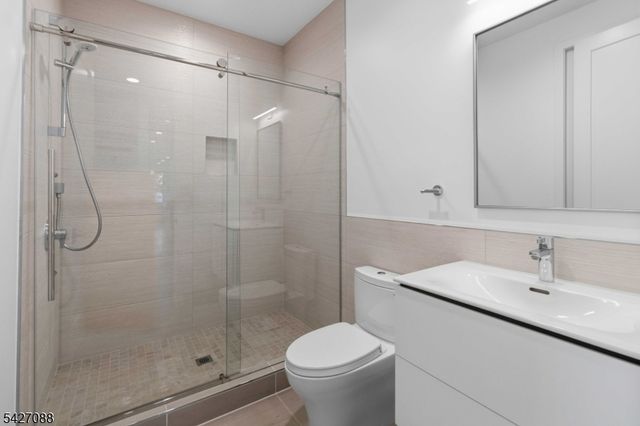 13 Robert Dr, Chatham Twp., NJ 07928