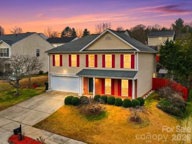 1968 8th Street Lane SE, Hickory, NC 28602