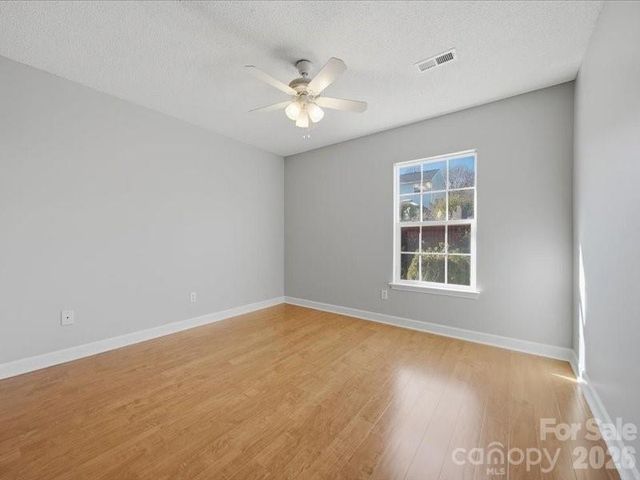 1968 8th Street Lane SE, Hickory, NC 28602