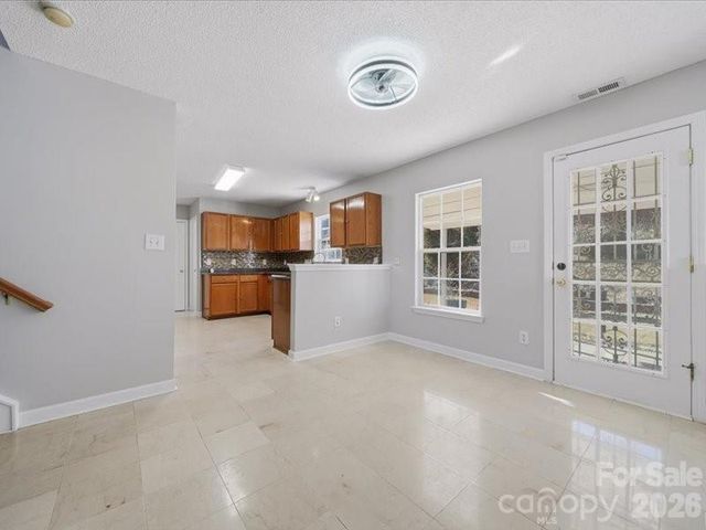 1968 8th Street Lane SE, Hickory, NC 28602