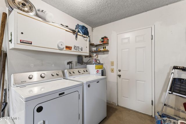 11034 W CRESTBROOK Drive, Sun City, AZ 85351