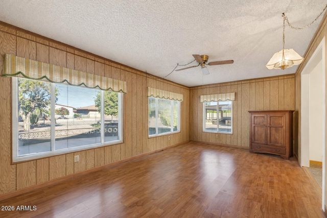 11034 W CRESTBROOK Drive, Sun City, AZ 85351