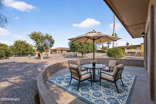 11034 W CRESTBROOK Drive, Sun City, AZ 85351