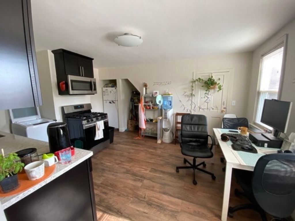 72 School St. 1, Cambridge, MA 02139