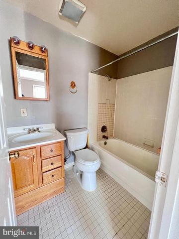 2904 11TH ST NW, Washington, DC 20001